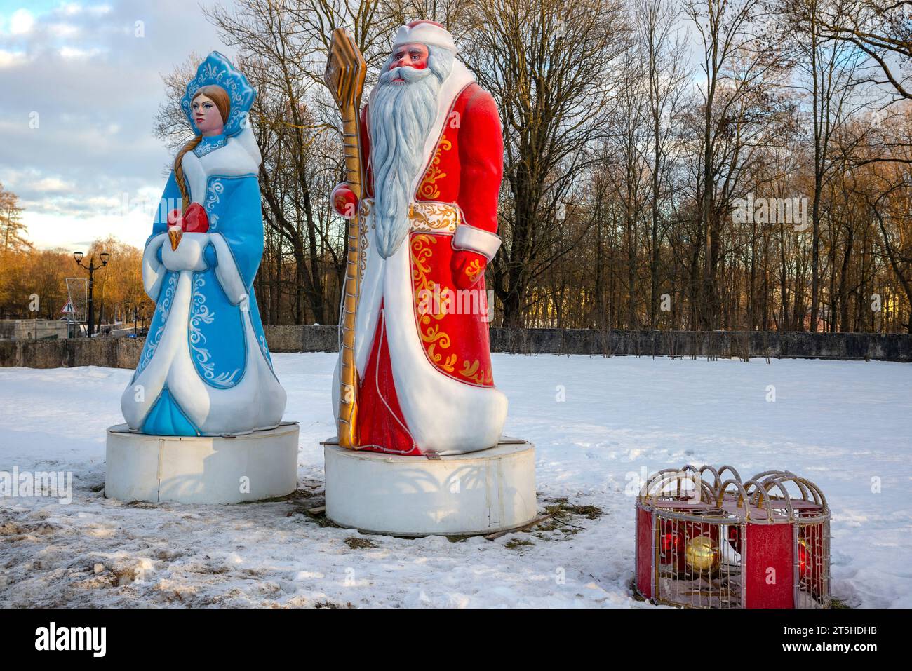 GATCHINA, RUSSIA - DECEMBER 25, 2022: Sculpture composition Father Frost and Snow Maiden Stock Photo