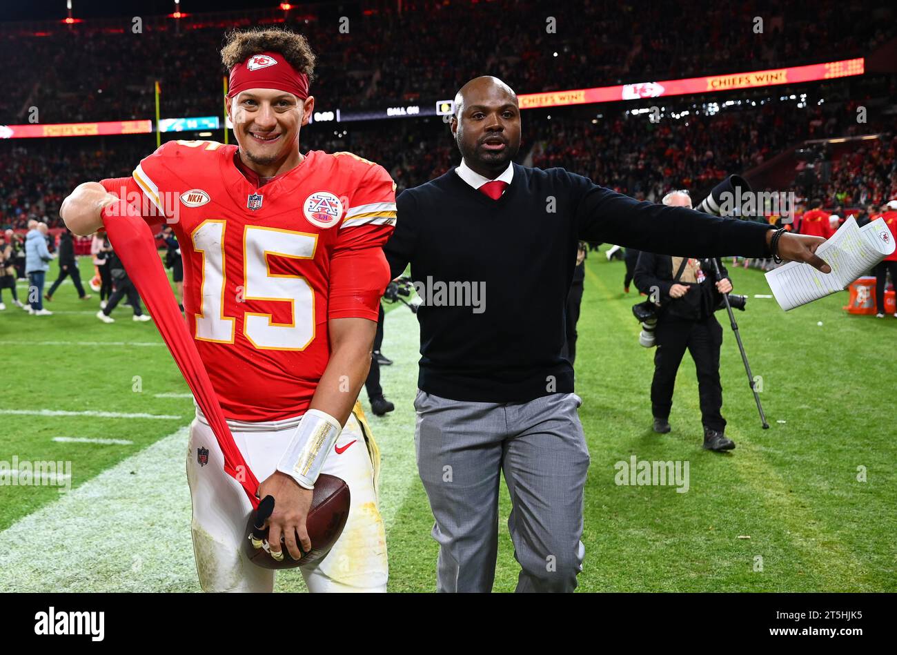 Patrick mahomes 2023 chiefs november hi-res stock photography and ...