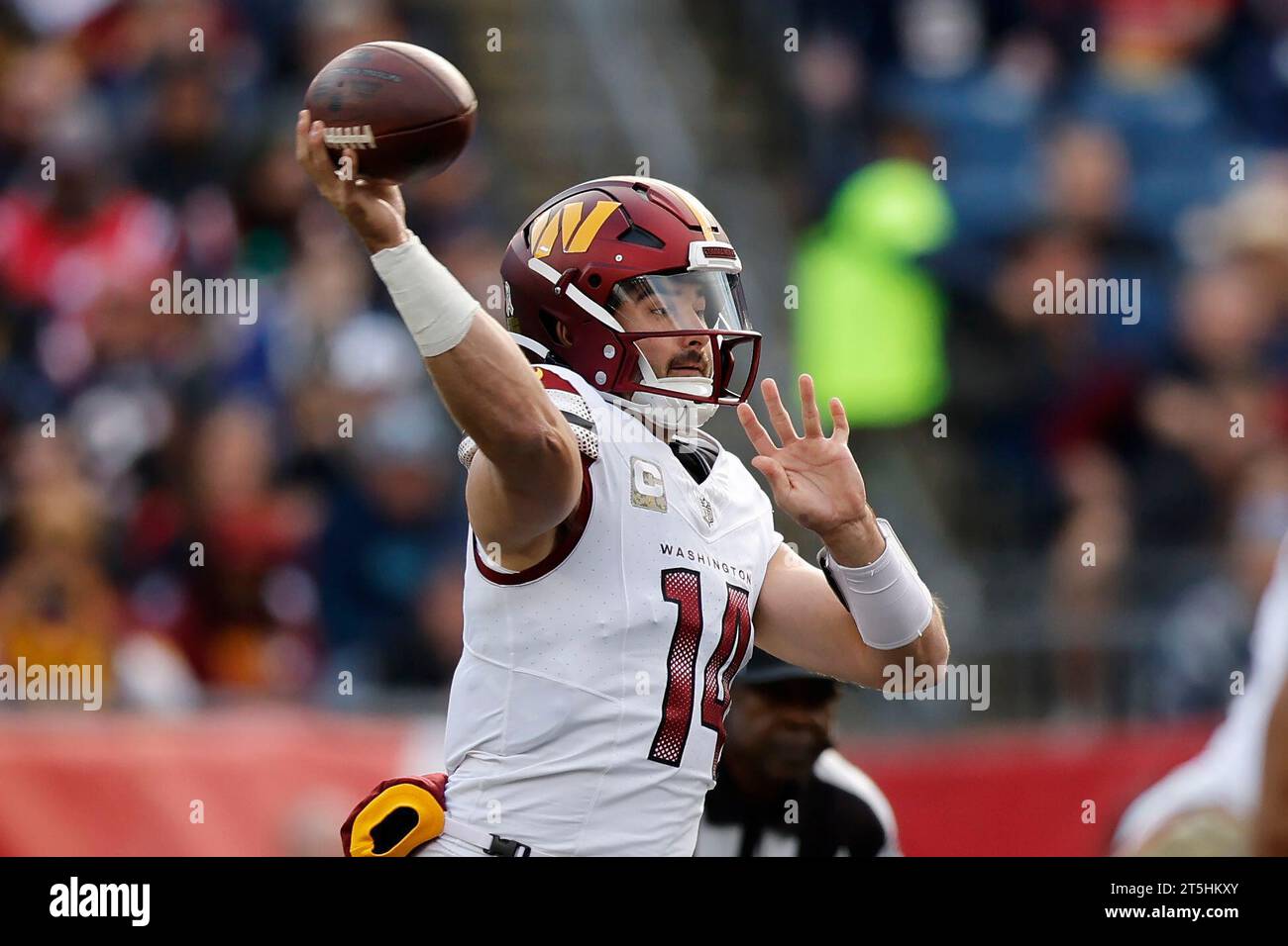 Washington Commanders quarterback Sam Howell passes in the first half ...