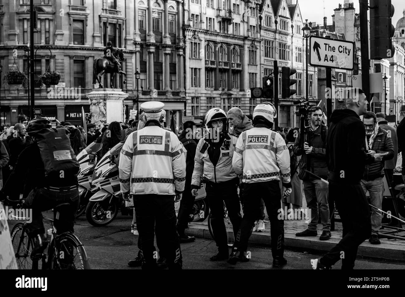 London Palestinian Demonstration Trafalgar Square Stock Photo - Alamy