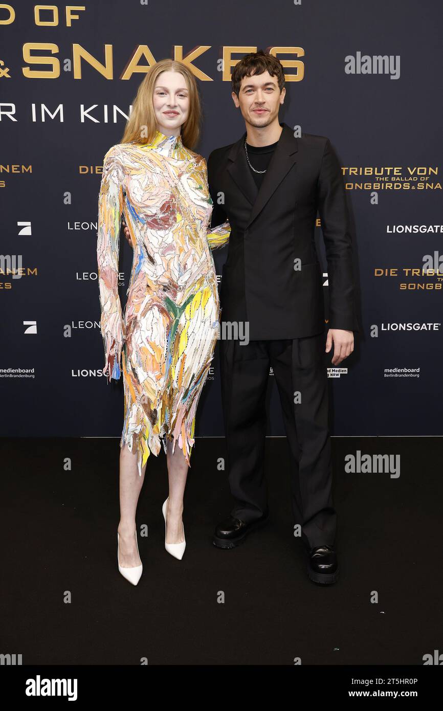 Hunter Schafer und Tom Blyth bei der Premiere von "Die Tribute von Panem The Ballad of