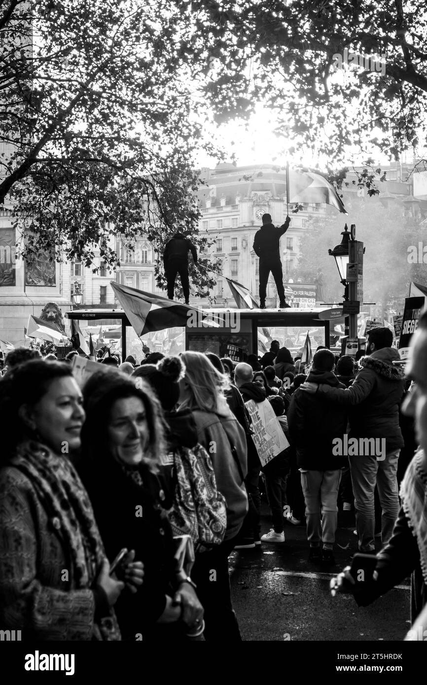 London Palestinian Demonstration Trafalgar Square Stock Photo - Alamy