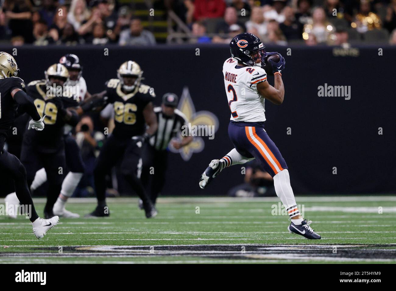 Chicago Bears wide receiver DJ Moore (2) makes a catch during the second half of an NFL football game against the New Orleans Saints in New Orleans, Sunday, Nov. 5, 2023. (AP Photo/Butch Dill) Stock Photo