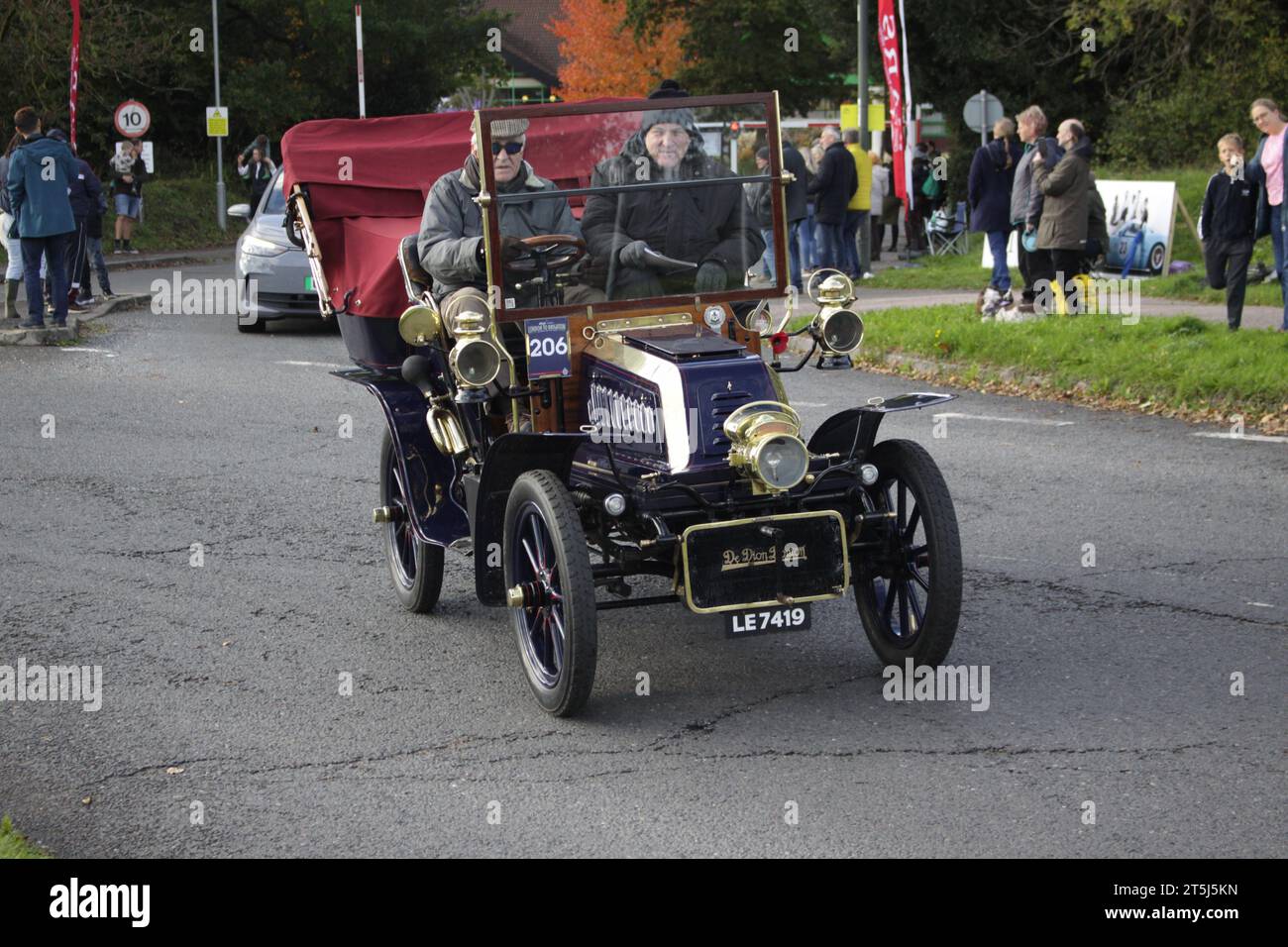 1903 De Dion Bouton taking part in the 2023 London to Brighton veteran car run Stock Photo