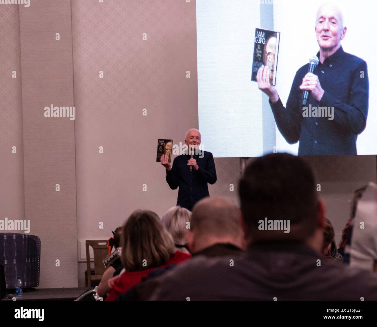 Providence, RI. Anthony Daniels (original C-3PO in Star Wars) talks with fans during the Rhode Island Comic Con. Nov. 4, 2023. Veronica Bruno / Alamy Live News Stock Photo