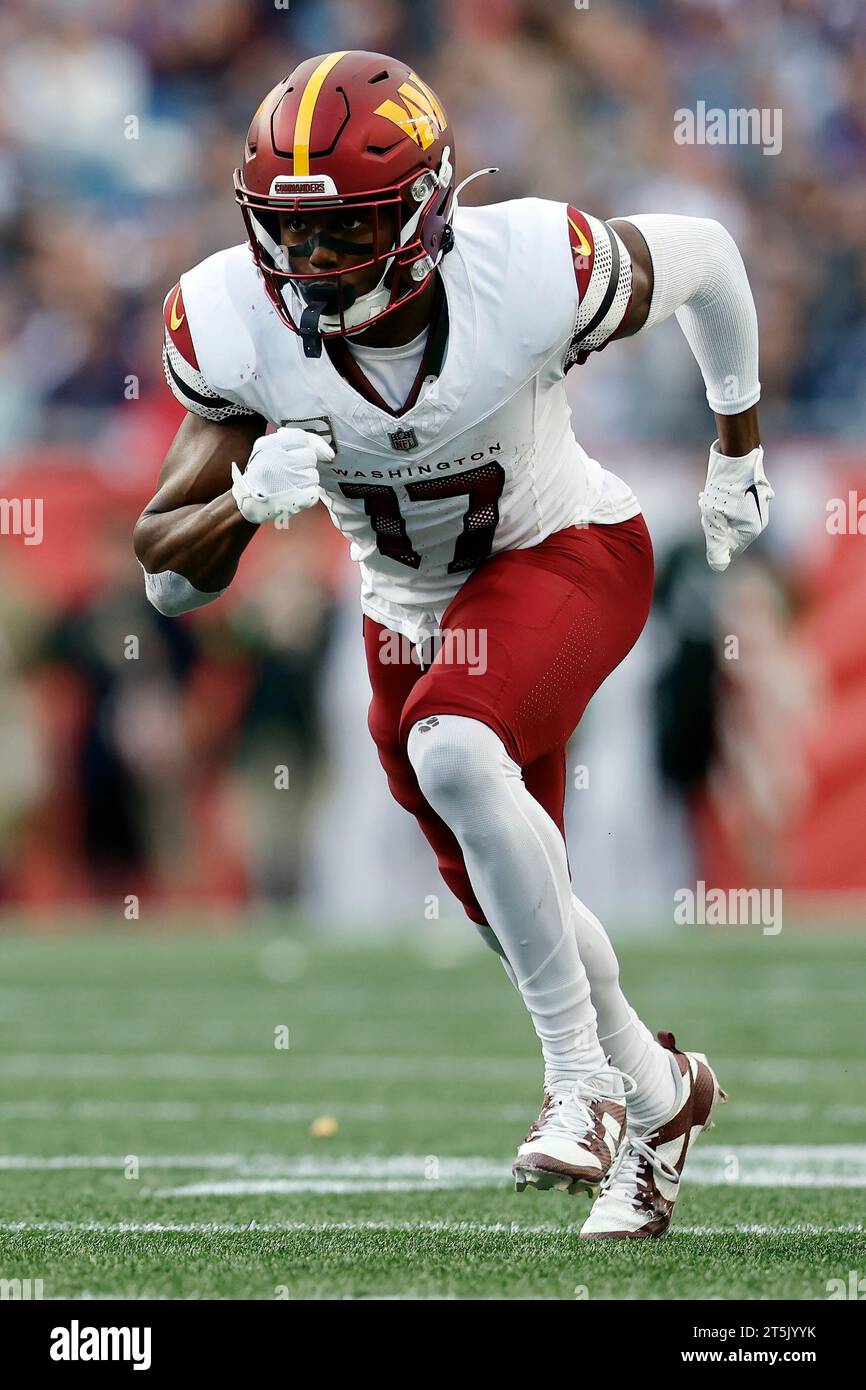 Washington Commanders wide receiver Terry McLaurin (17) plays against the New England Patriots