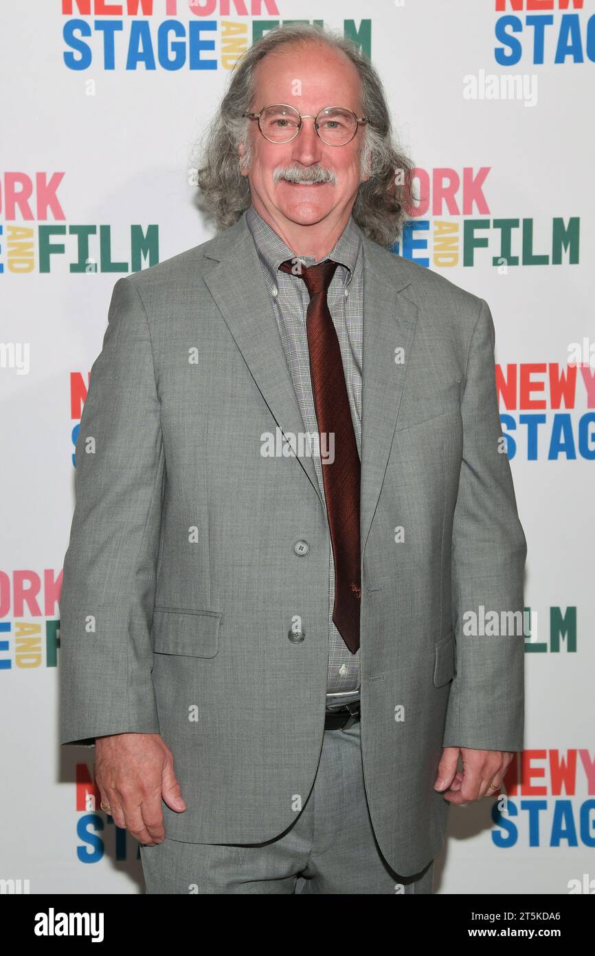 New York, USA. 05th Nov, 2023. Mark Linn-Baker attending the New York