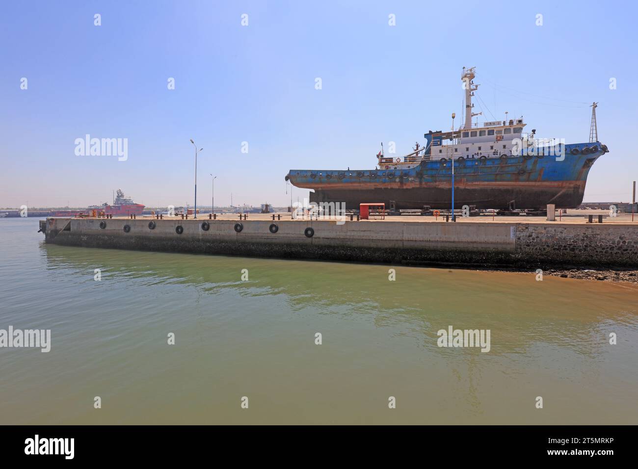 Awaiting overhaul hi-res stock photography and images - Alamy