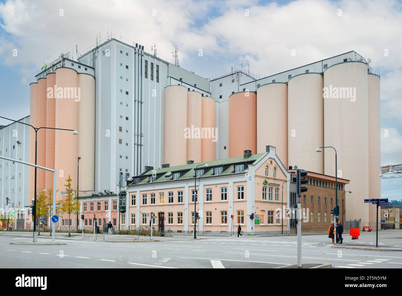 Malmo Lantmannen Cerealia Factory Stock Photo Alamy malmo-lantmannen-cerealia-factory-stock-photo-alamy