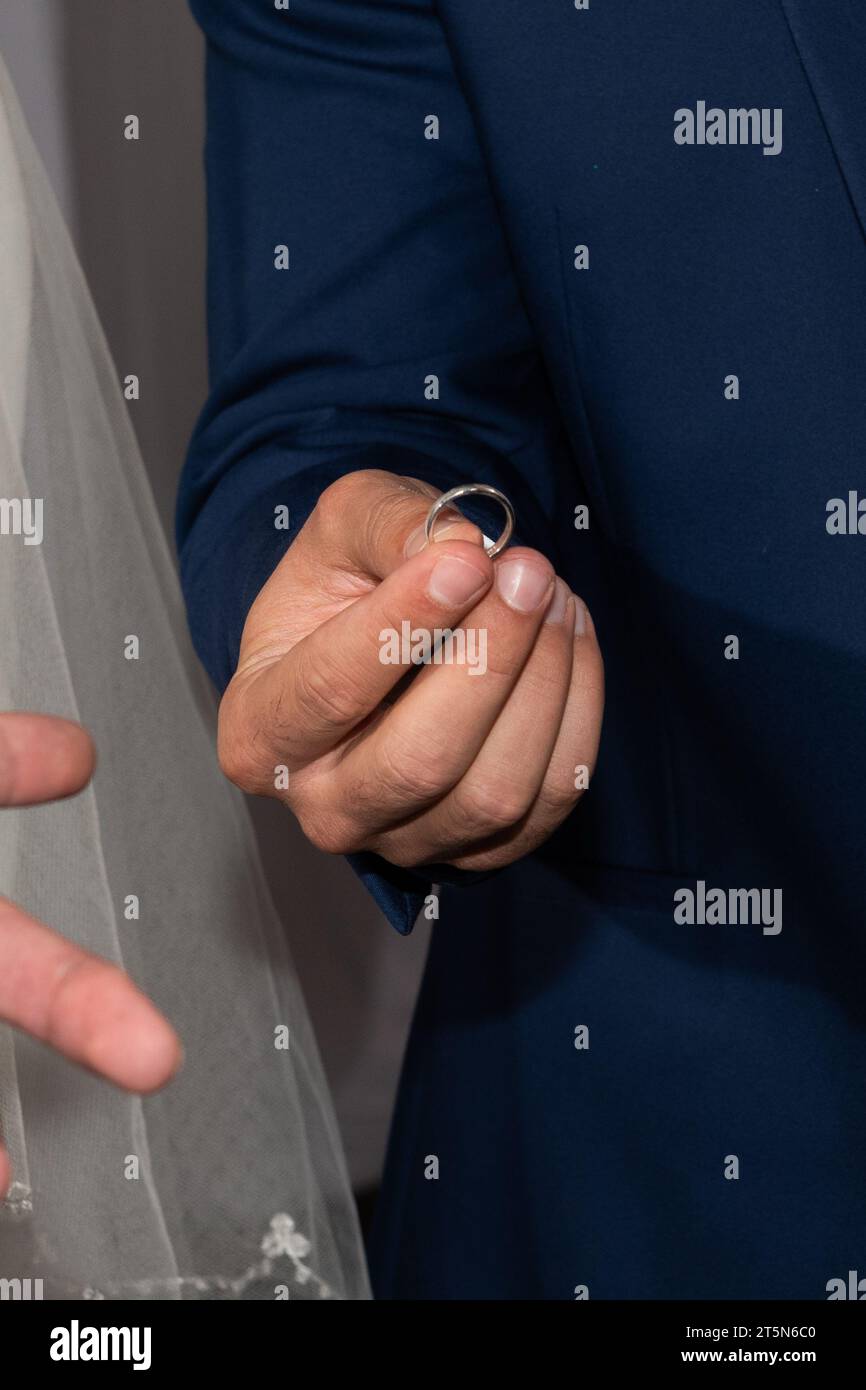Jewish wedding ring exchange hot sale