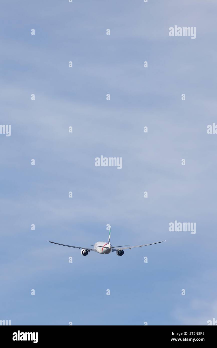 Emirates skycargo hi-res stock photography and images - Alamy