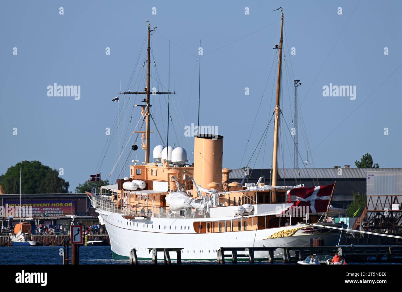 Copenhagen yacht hi-res stock photography and images - Alamy