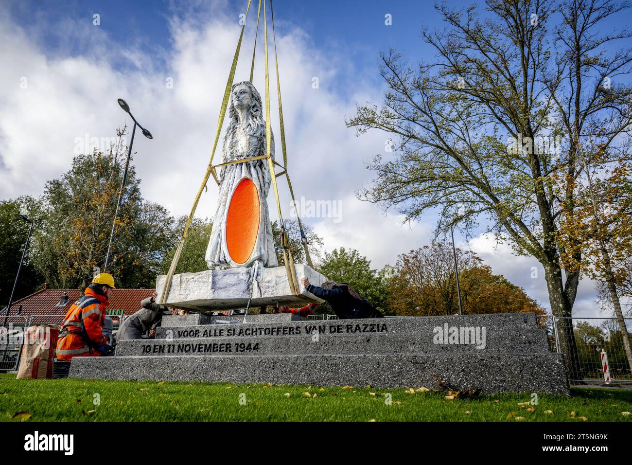 ROTTERDAM - Placing the new Razzia Monument, for the 52,000 residents of Rotterdam and Schiedam who were deported by the German occupier on November 10 and 11, 1944, to perform forced labor. ANP ROBIN UTRECHT netherlands out - belgium out Stock Photo