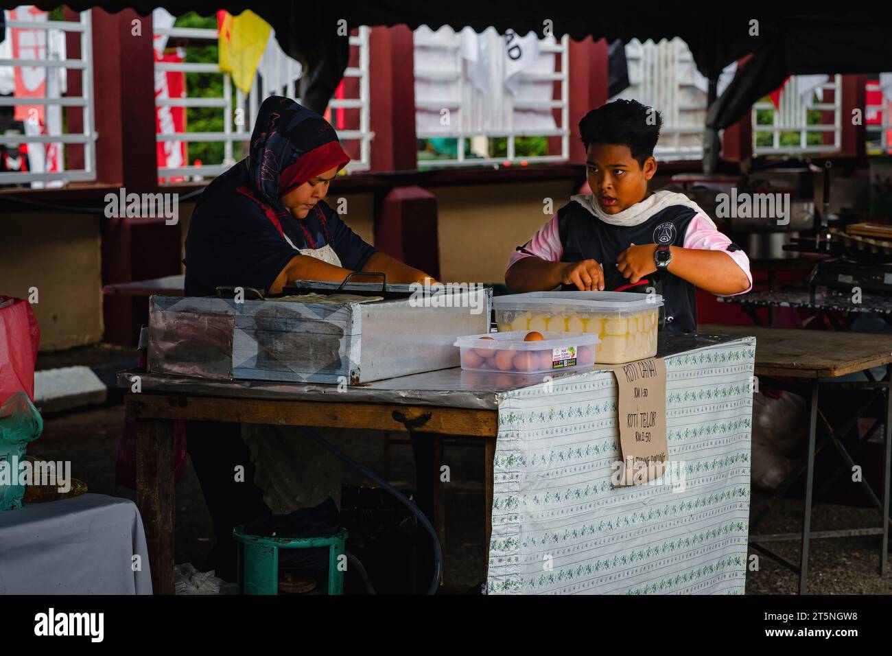 Steling Roti Pahang, Malaysia - Sept 24, 2022 Local stall selling roti canai in ...