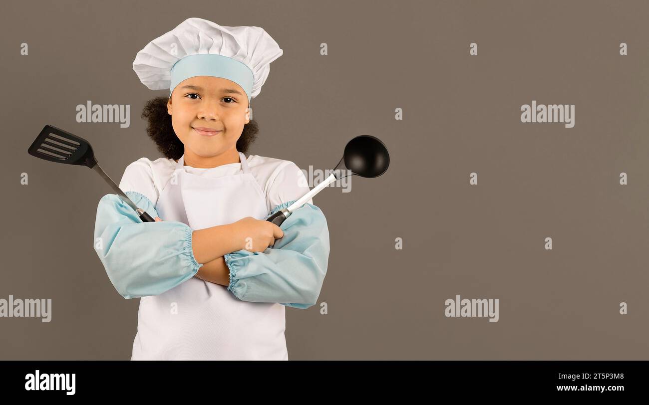 https://c8.alamy.com/comp/2T5P3M8/cute-chef-holding-cooking-utensils-2T5P3M8.jpg