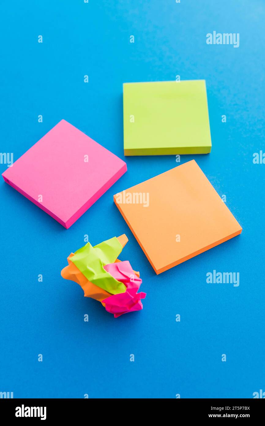 Decoration notes hi-res stock photography and images - Alamy