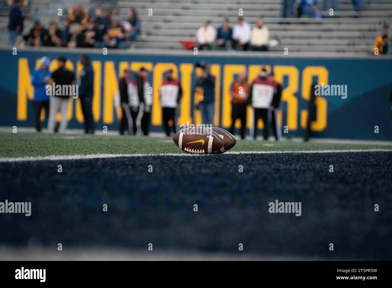 November 4, 2023, blank, blank, USA: November 4, 2023: Pregame during the West Virginia University Mountaineers (WVU) vs Brigham Young University (BYU) Cougars in Morgantown, WV at Milan Puskar Stadium. Bradley Martin/Apparent Media Group (Credit Image: © AMG/AMG via ZUMA Press Wire) EDITORIAL USAGE ONLY! Not for Commercial USAGE! Stock Photo