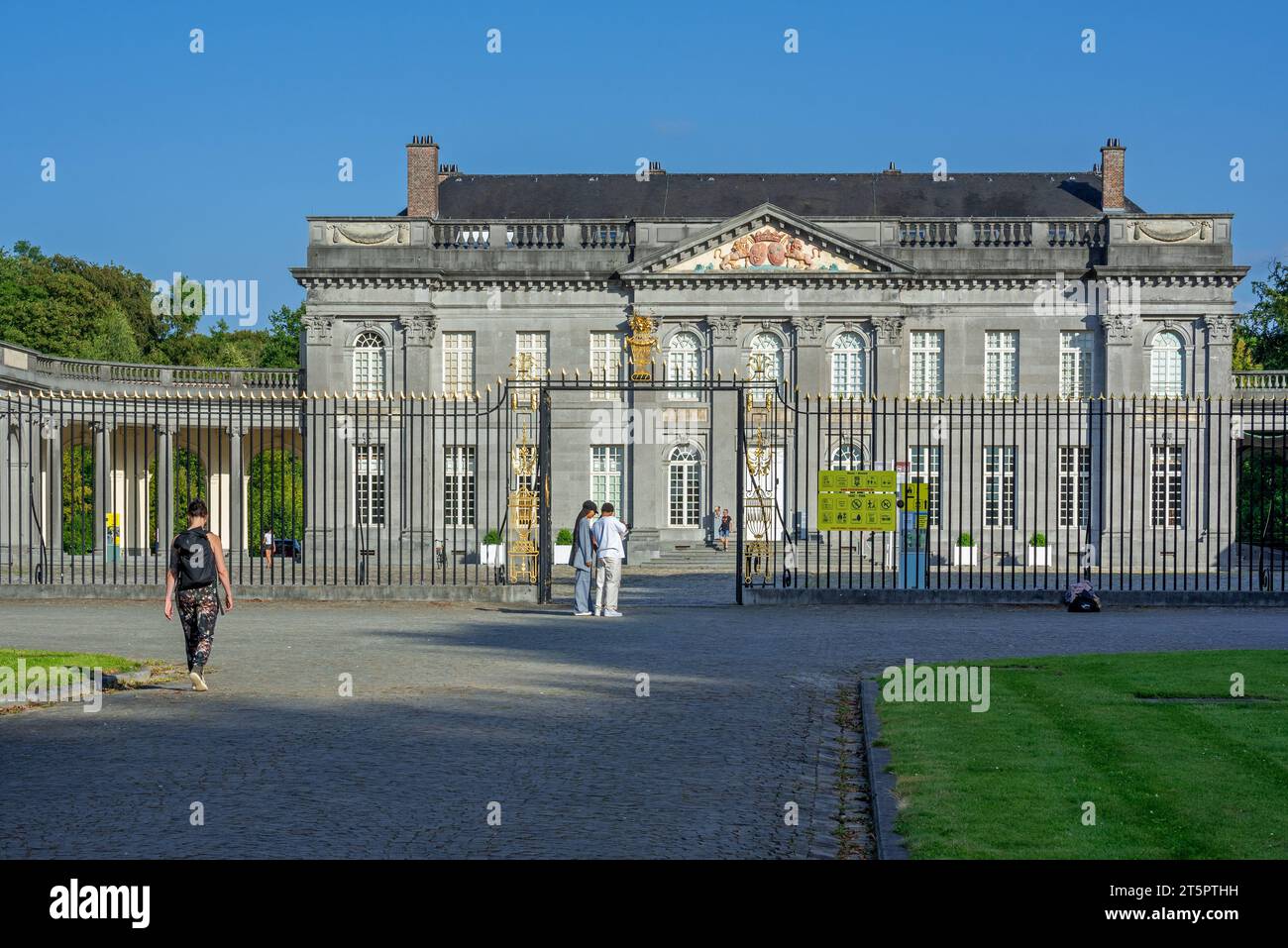 18th century manor house hi-res stock photography and images - Alamy