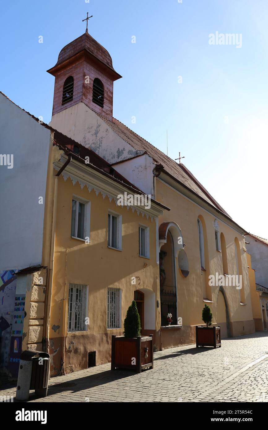 Mănăstirea Franciscană Sfậntul Ioan (Franciscan Monastery of Saint John), Old Town, Braşov, Braşov County, Transylvania, Romania, Europe Stock Photo