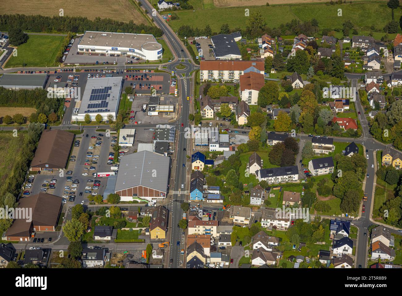 Aerial view, Lidl supermarket, KRESS Modezentrum Menden and REWE Drath on Lendringser Hauptstraße, Lendringsen, Menden, Sauerland, North Rhine-Westpha Stock Photo