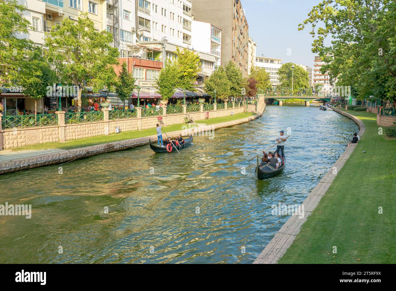 2 bridges and a gondola hi-res stock photography and images - Alamy