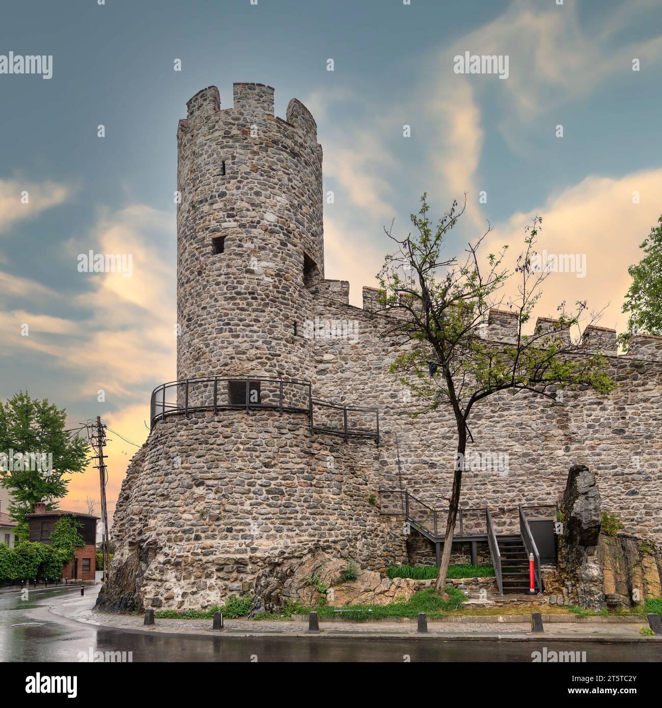 Anatolian Castle (Anadolu Hisari) In Istanbul.Historically Known As Guzelce  Hisar(meaning Proper Castle) Is A Fortress Located In Anatolian (Asian)  Side Of The Bosporus Stock Photo, Picture and Royalty Free Image. Image  91285798.