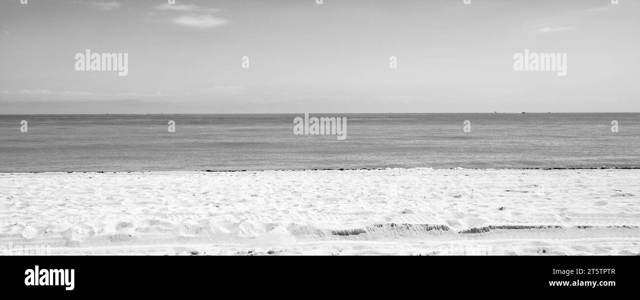 The maldives panoramic Black and White Stock Photos & Images - Alamy