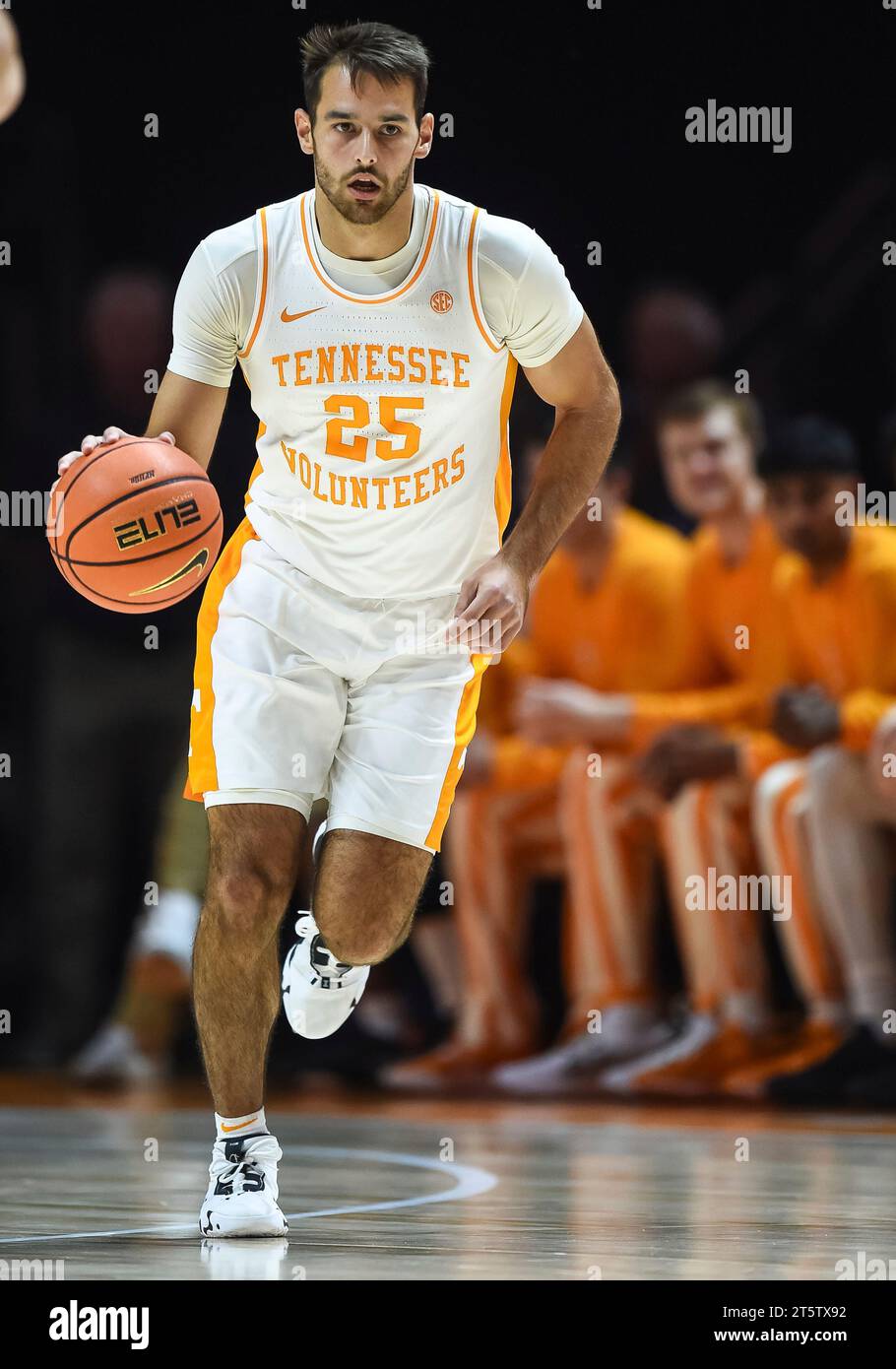 KNOXVILLE, TN NOVEMBER 06 Tennessee Volunteers guard Santiago