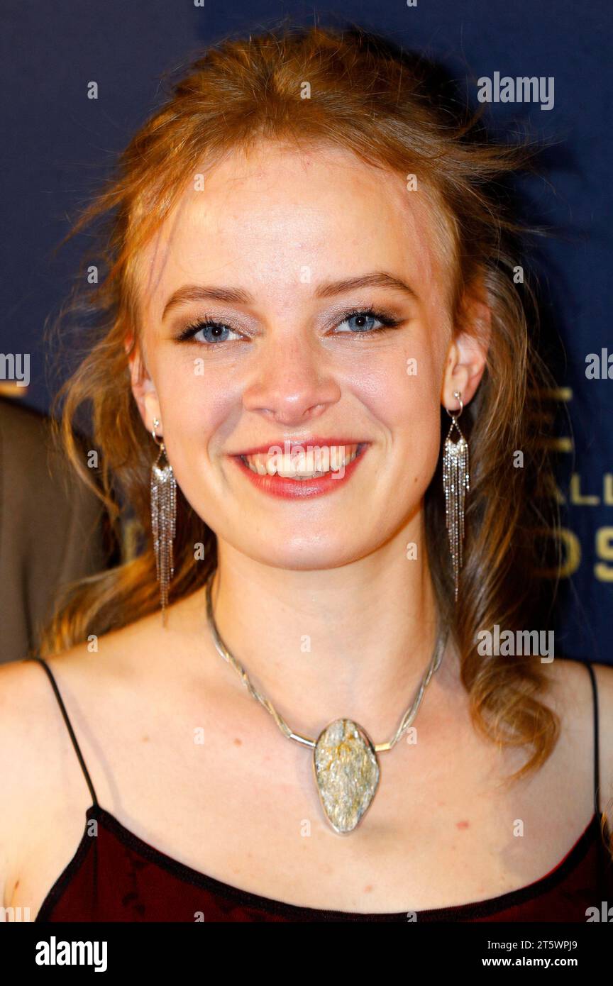 Luna Kuse bei der Premiere des Kinofilms Die Tribute von Panem - The