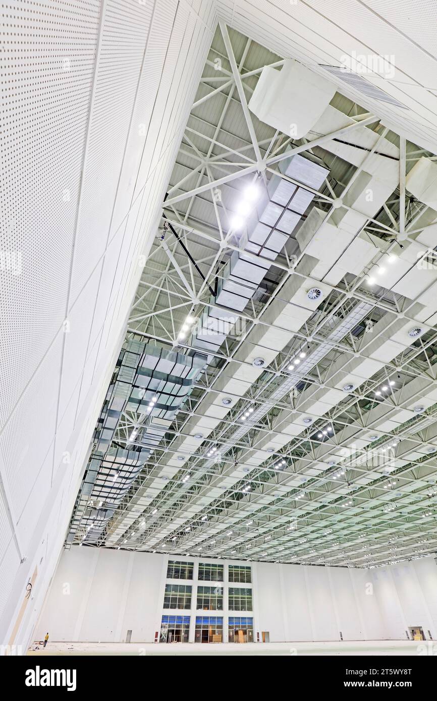 steel structure geometry construction in a hall Stock Photo - Alamy