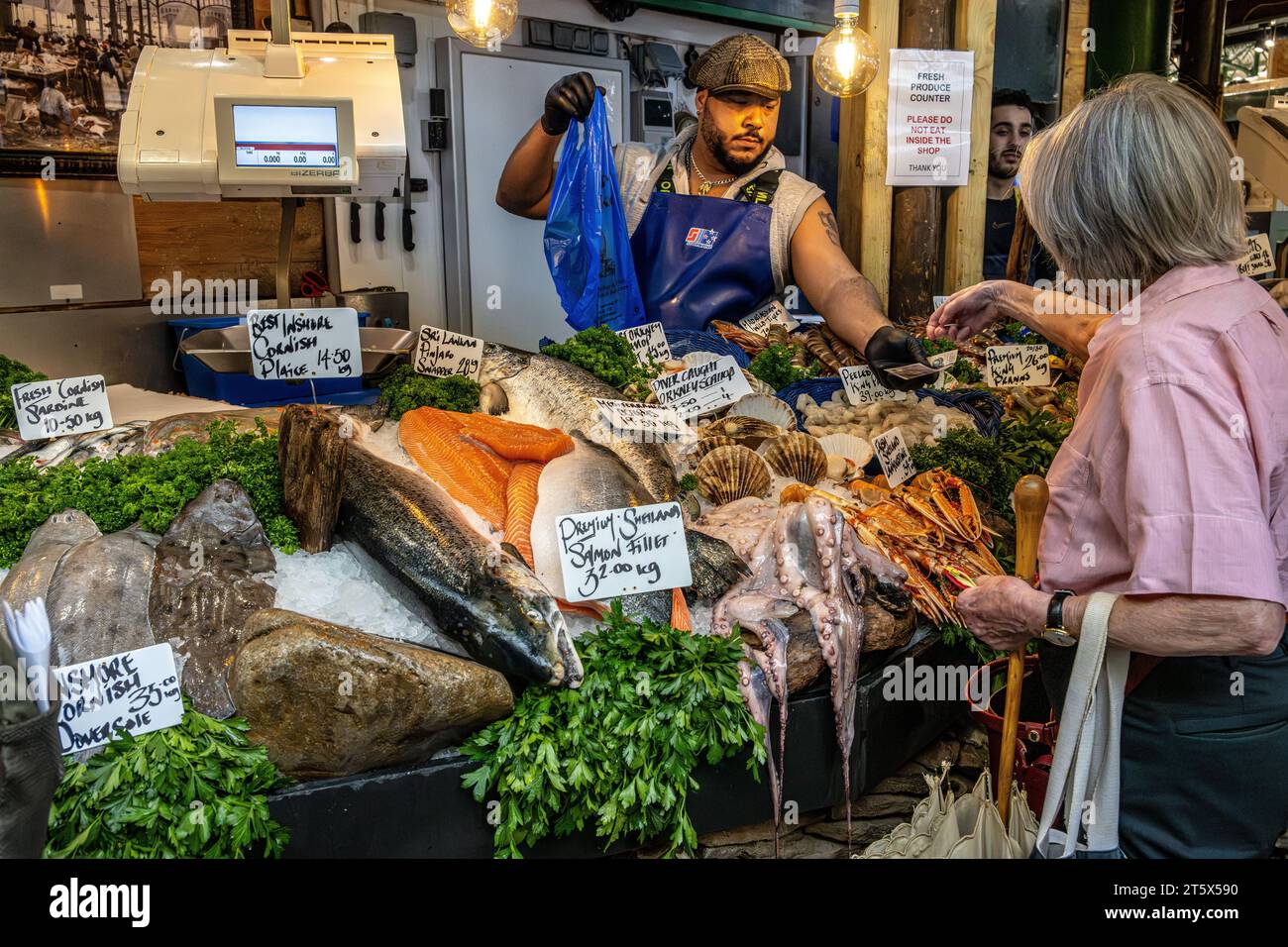 Fresh fish stall, Borough Market, London Stock Photo