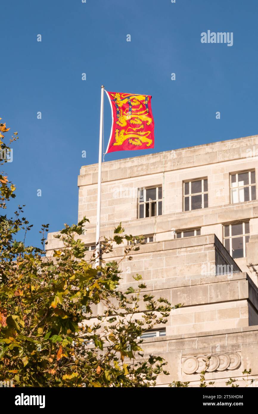 House of Lancaster flag on Brettenham House, Duchy of Lancaster, Lancaster Place, London, WC2, England, U.K. Stock Photo