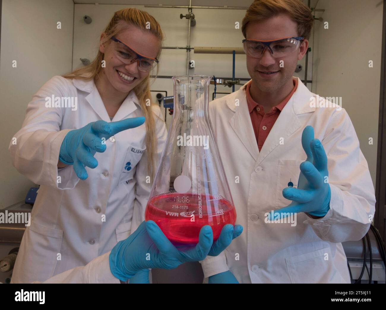 Scientific Investigation And Research Of Chemicals In A Chemical Laboratory Research Of Chemicals In A Chemical Laboratory Credit: Imago/Alamy Live News Stock Photo