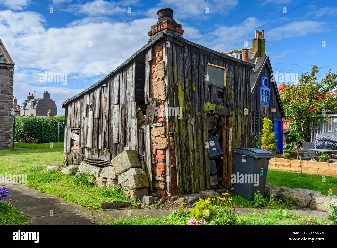 A ramshackle shed in the historic former fishing village of Footdee,  Aberdeen, Scotland, UK Stock Photo