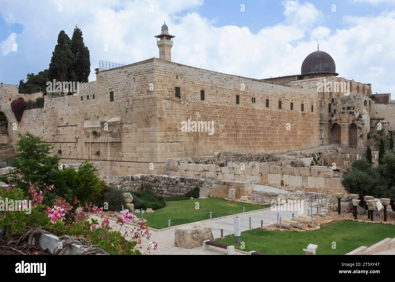 The mosque along the southern wall of al-Haram al-Sharif, Temple Mount in Jerusalem, Israel. Stock Photo