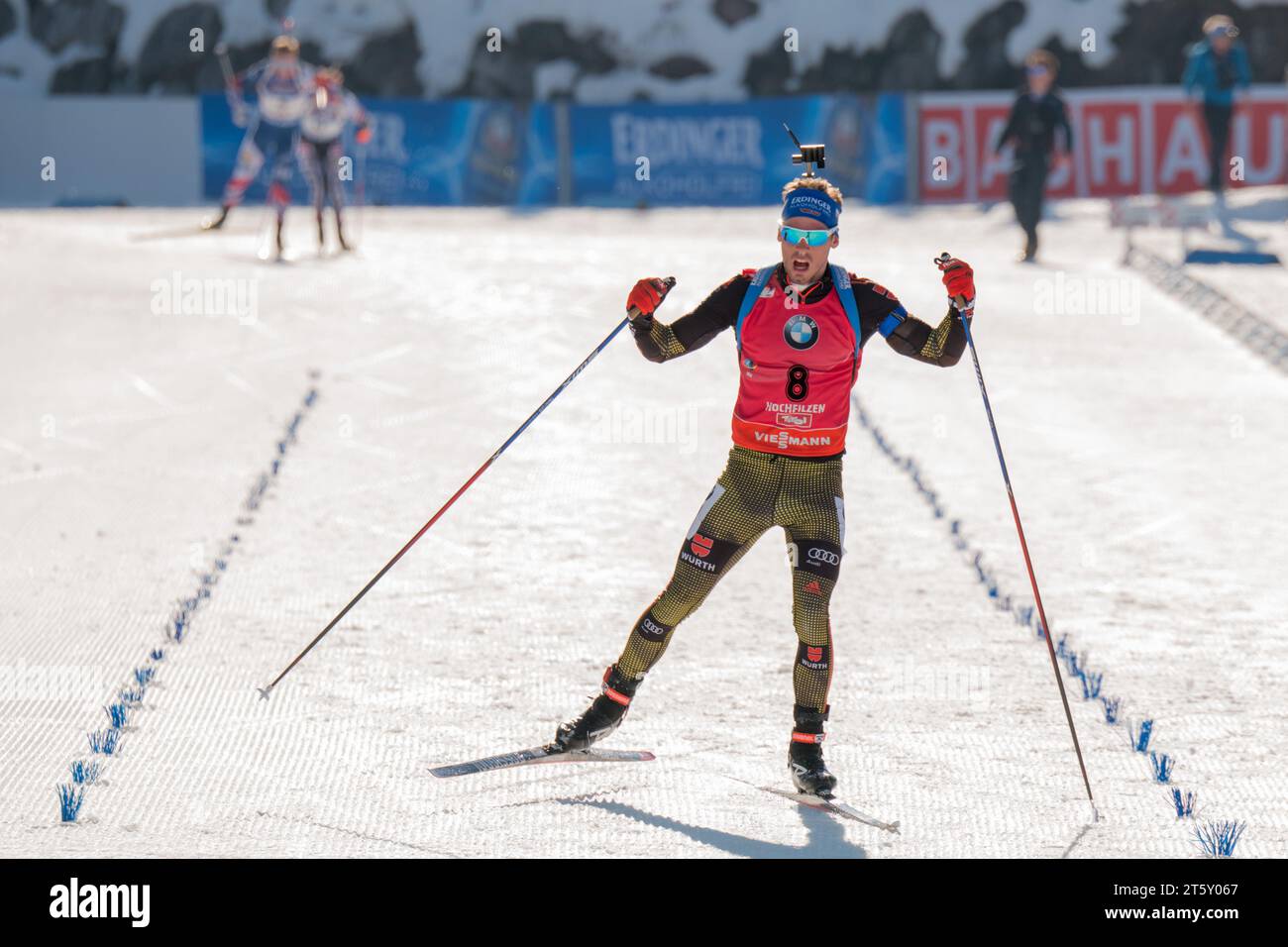 Simon Schempp Jubel im ziel beim Gewinn der Weltmeisterschaft IBU Biathlon Weltmeisterschaft 15 KM Massenstart der Herren in Hochfilzen, Oesterreich am 19.02.2017 Stock Photo