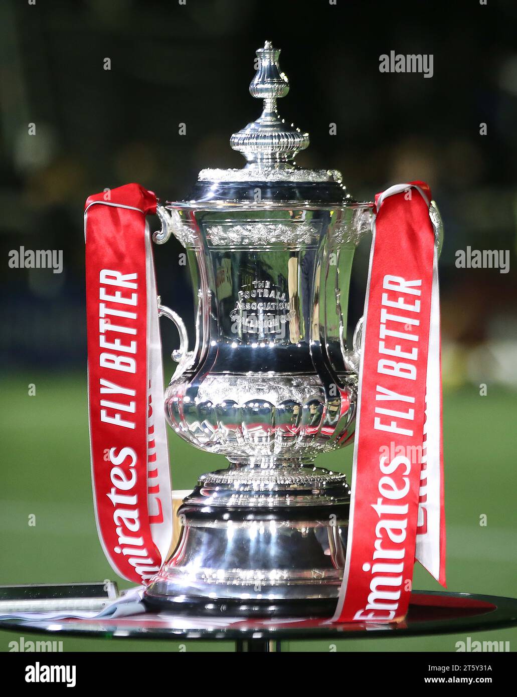 The Emirates Fa Cup Trophy Hi res Stock Photography And Images Alamy The Emirates Fa Cup Trophy Hi res Stock Photography And Images Alamy