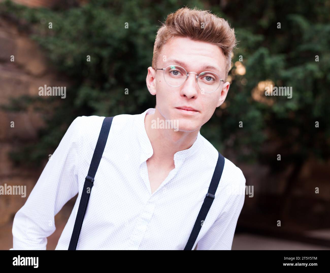 Man posing in gothic quarter of Barcelona Stock Photo - Alamy