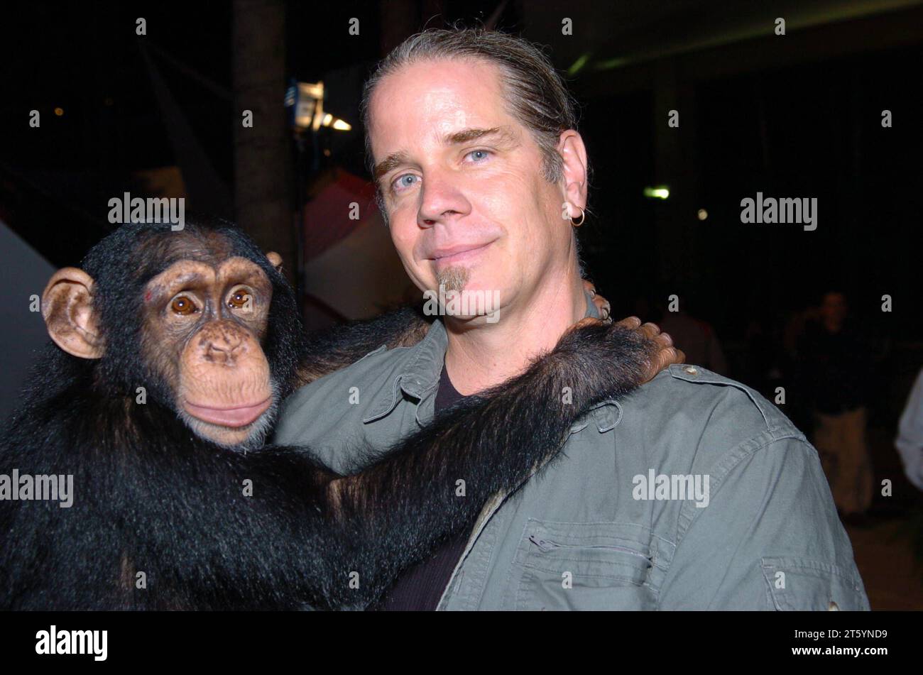 Bubbles the chimp hi res stock photography and images Alamy