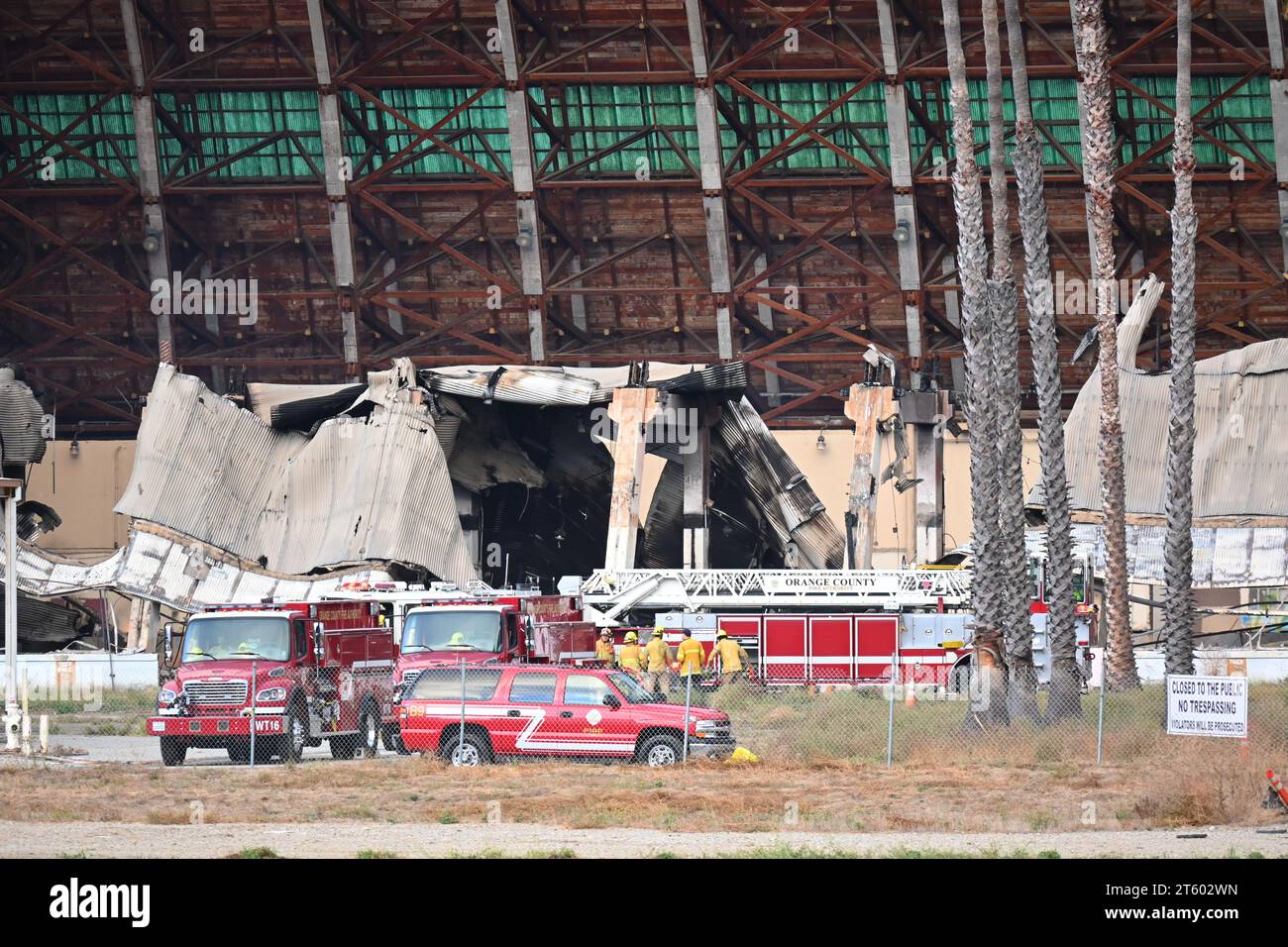 TUSTIN, CALIFORNIA - 7 NOV 2023: Firefighters at the MCAS Tustin Blimp Hangar on fire. Stock Photo