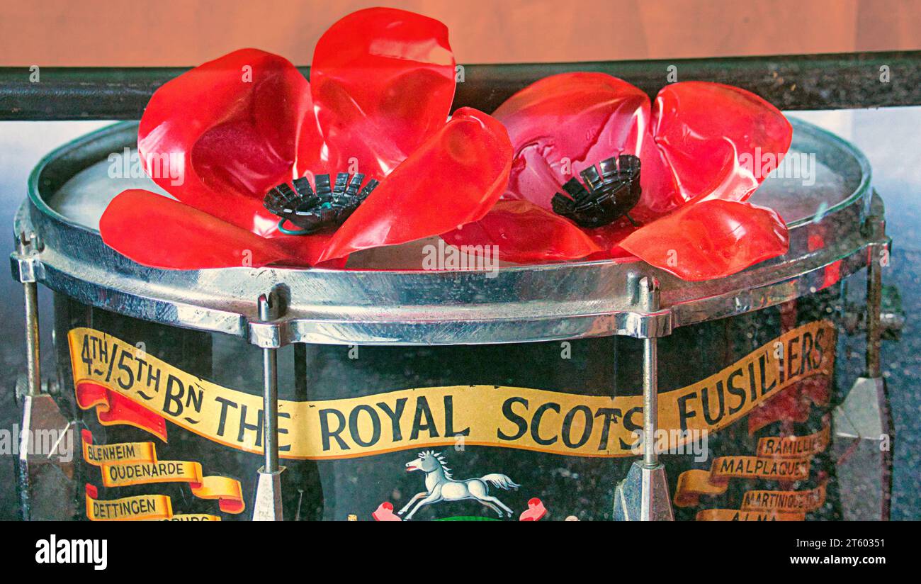 Glasgow, Scotland, UK. 7th November, 2023. Remembrance in the city saw poppus on a regimental drum in sauchuehall street museum. Credit Gerard Ferry/Alamy Live News Stock Photo