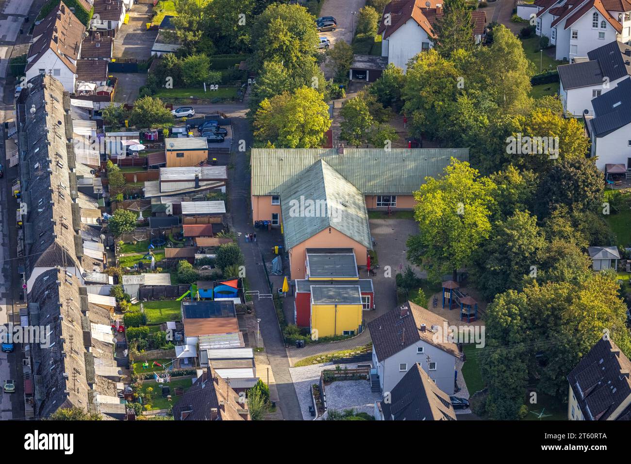 Kindergarten regenbogen hi-res stock photography and images - Alamy Kindergarten regenbogen hi-res stock photography and images - Alamy