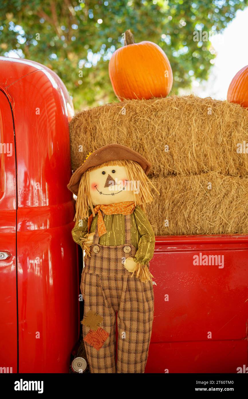 Fall farm scene hi-res stock photography and images - Alamy
