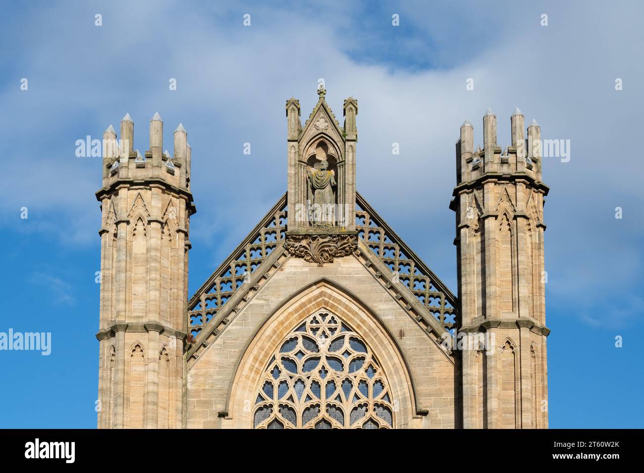 St Andrews Cathedral and statue of St Andrew, (Metropolitan Cathedral Church of Saint Andrew) Glasgow, Scotland, UK Stock Photo