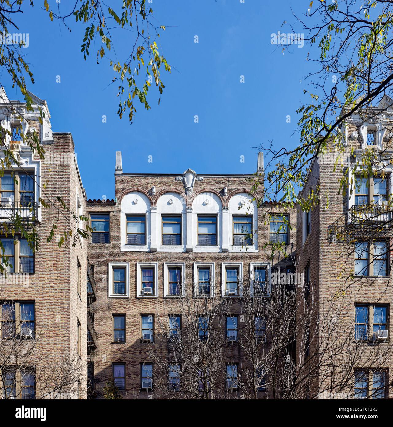 Park Lane Court is an Emery Rothdesigned apartment building in the Bronx, with garishly painted