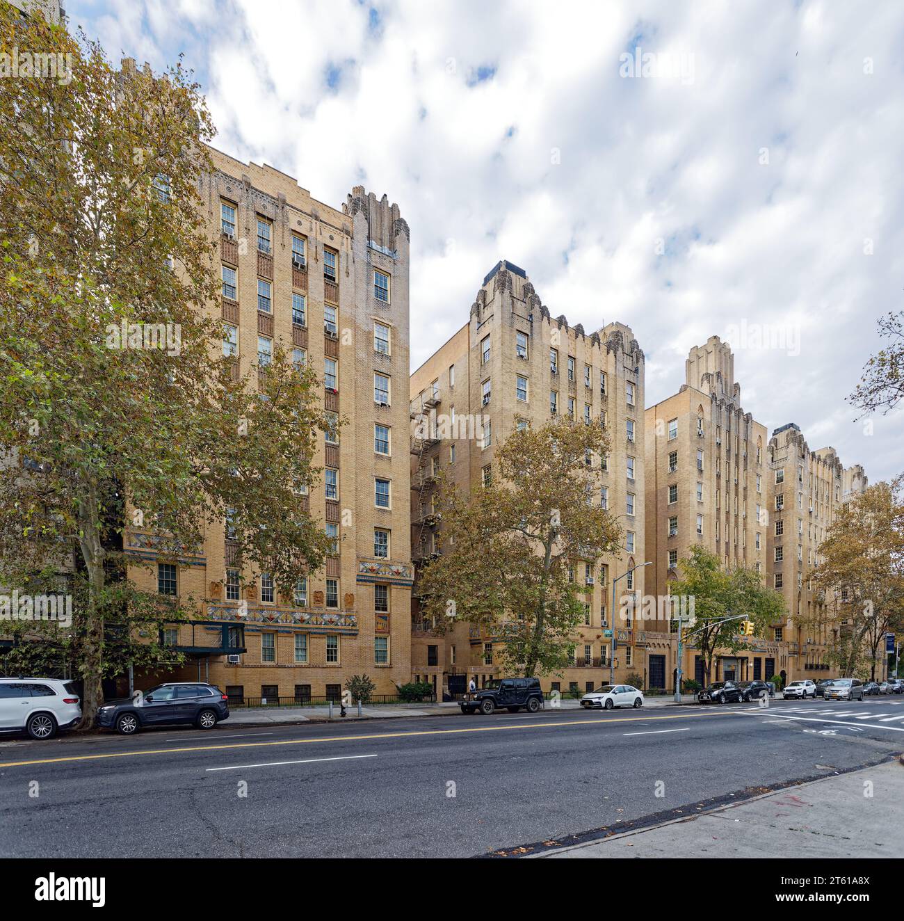 Horace Ginsberg and Marvin Fine designed Park Plaza Apartments, a