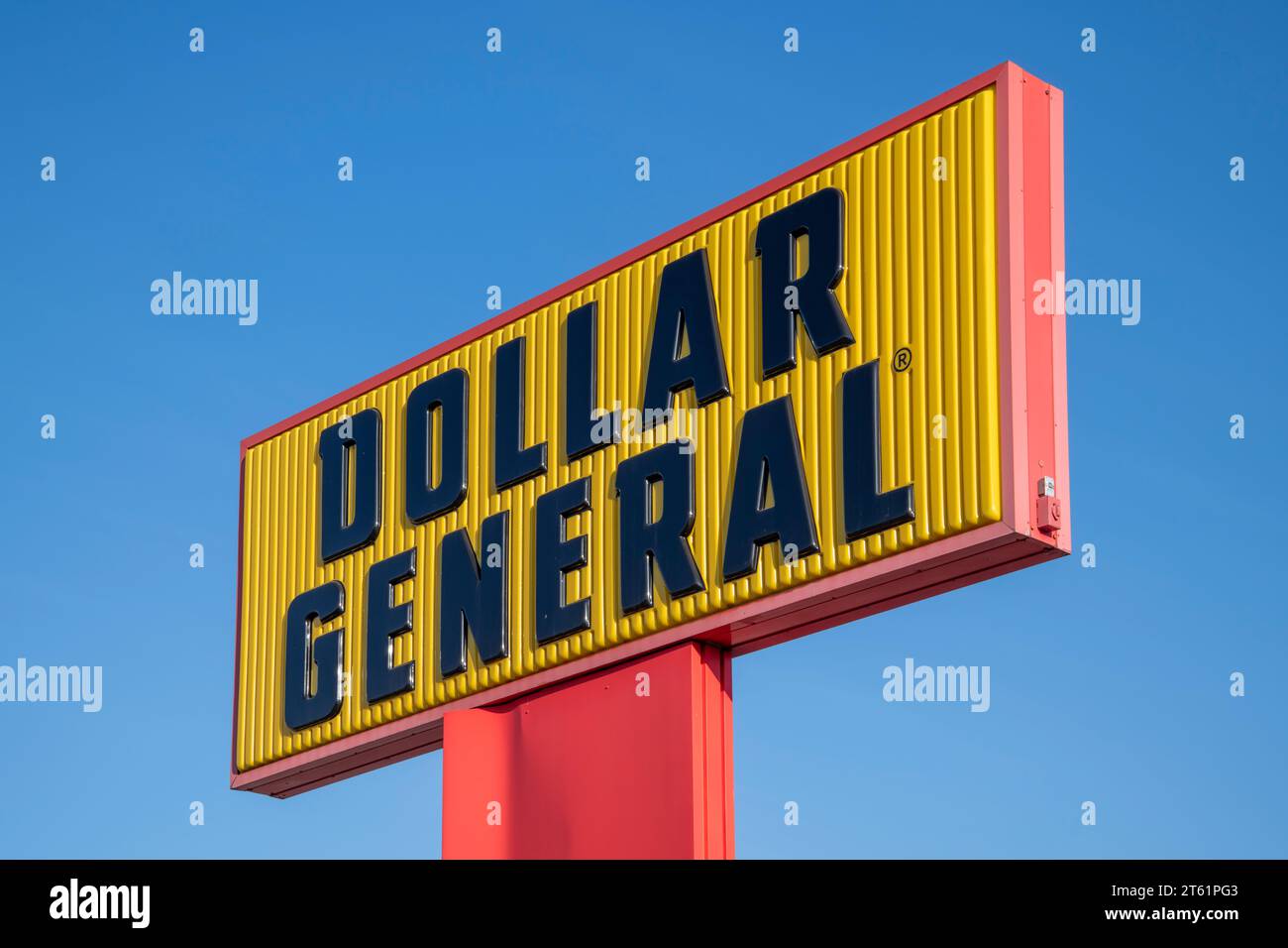 Lansing, Kansas.  Dollar Genaral store sign Stock Photo