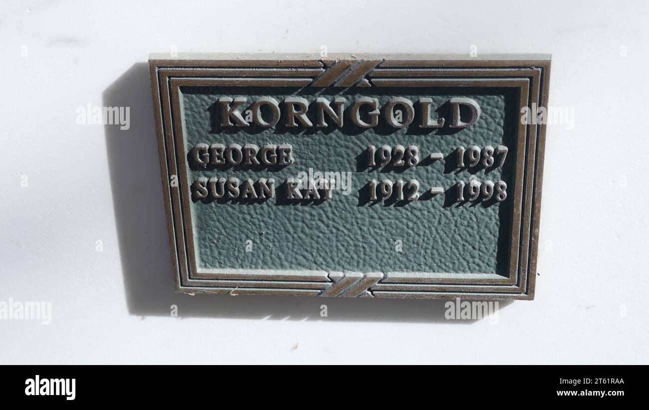Los Angeles, California, USA 6th November 2023 Music Producer George Korngold Grave in Courts of Remembrance at Forest Lawn Memorial Park Hollywood Hills on November 6, 2023 in Los Angeles, California, USA. Photo by Barry King/Alamy Stock Photo Stock Photo