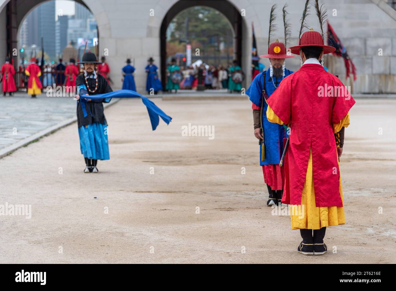 Reenactment of change of Korean royal guards ceremony in historical Joseon costumes in Gyeongbokgung palace in Seoul, capital of South Korea on 4 Nove Stock Photo