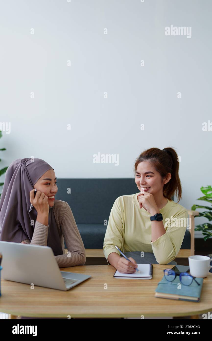 Muslim undergraduates and Asian women are studying online using ...